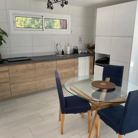 Maison & Piscine Privee Vue Panoramique Tres Calme Independant