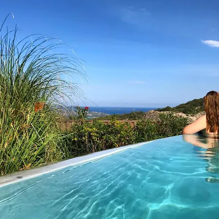 Maison&piscine Privée Vue Panoramique Très Calme Indépendant Hébergement de vacances