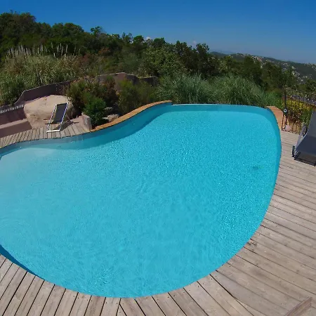 Maison&piscine Privée Vue Panoramique Très Calme Indépendant Hébergement de vacances *