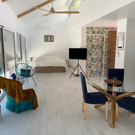 Maison&piscine Privée Vue Panoramique Très Calme Indépendant Hébergement de vacances *